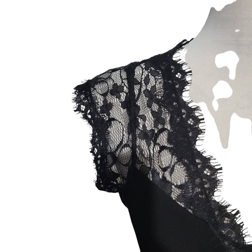 BCBGeneration Women Black Lace Back V-Neck Pleated Back Zip Mini Dress SZ 4 - Picture 6 of 9